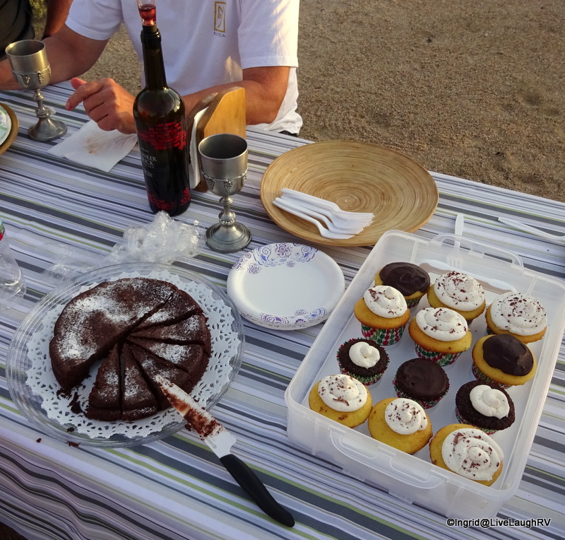 Flourless chocolate cake