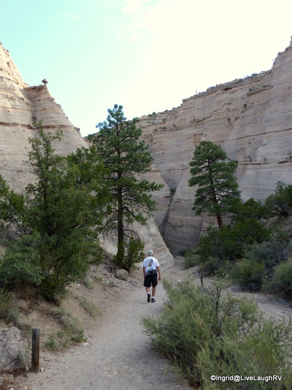 the beginning of the Slot Canyon Trail