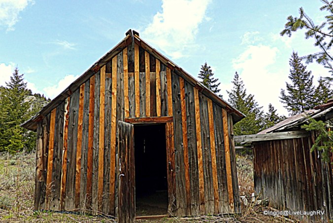 I thought I lived in a tiny house! I have indoor plumbing ;-)