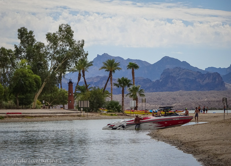 boating on Lake Havasu