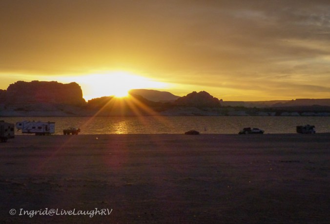 sunrise at Lake Powell