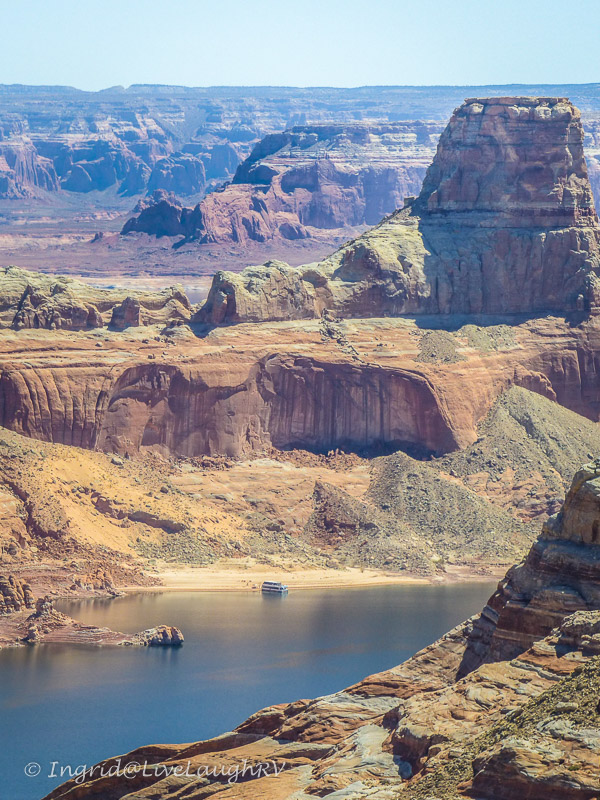 boating on Lake Powell