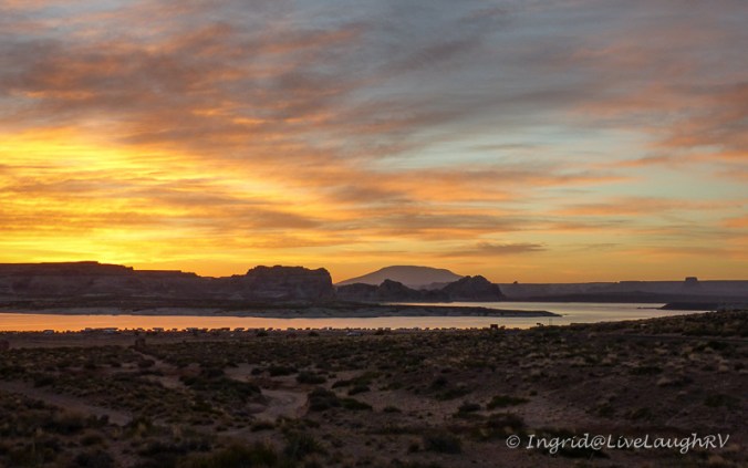 sunrise at Lake Powell